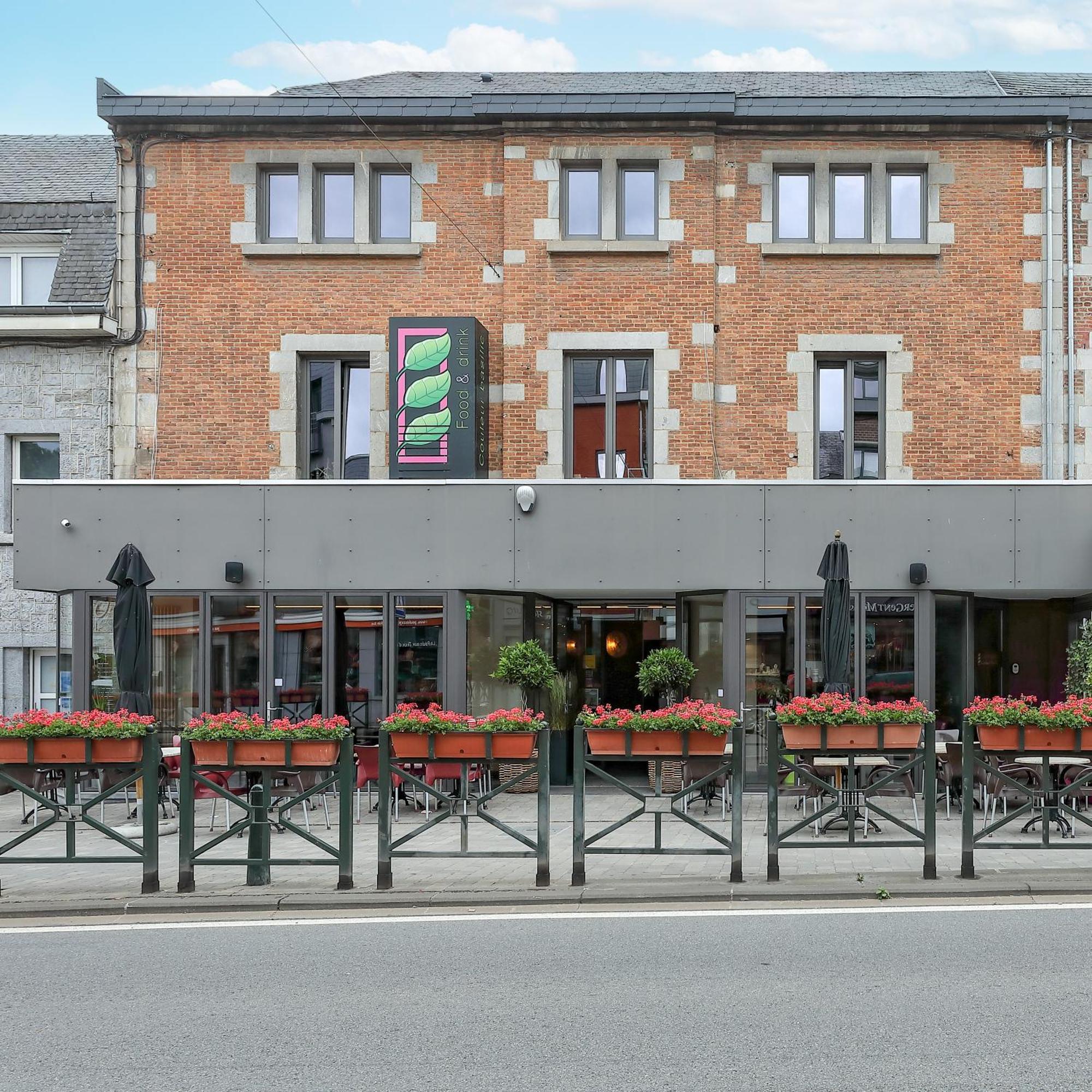 罗什福尔Couleur Basilic公寓式酒店 外观 照片